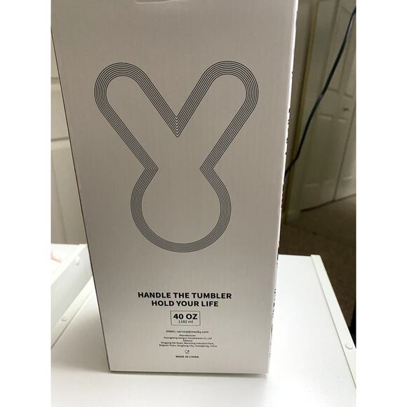 💎 HOST PICK 💎 Meoky 40oz. Leakproof Love Tumbler - (NIB) - Picture 10 of 12